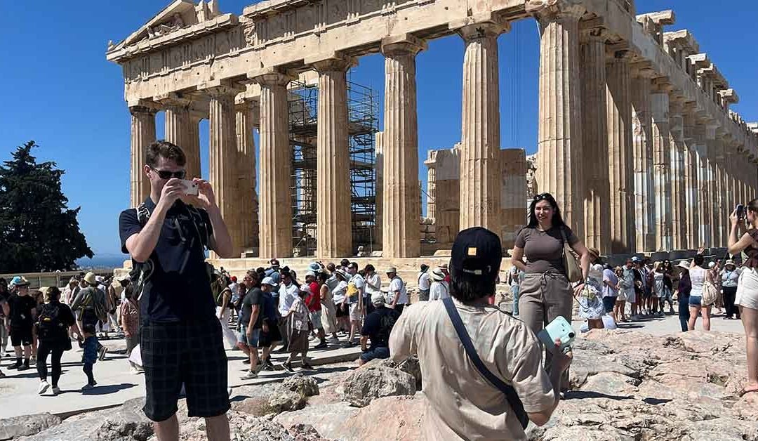 Philosophy in Athens: What It Means to Think, See, and Wonder